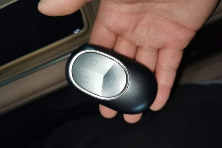 Used Nio ES6 2025 75 kWh Vehicle Key