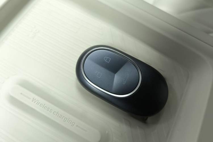 Used Nio ES6 2025 75 kWh Vehicle Key