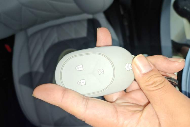 Used Nio ES6 2025 75 kWh Vehicle Key