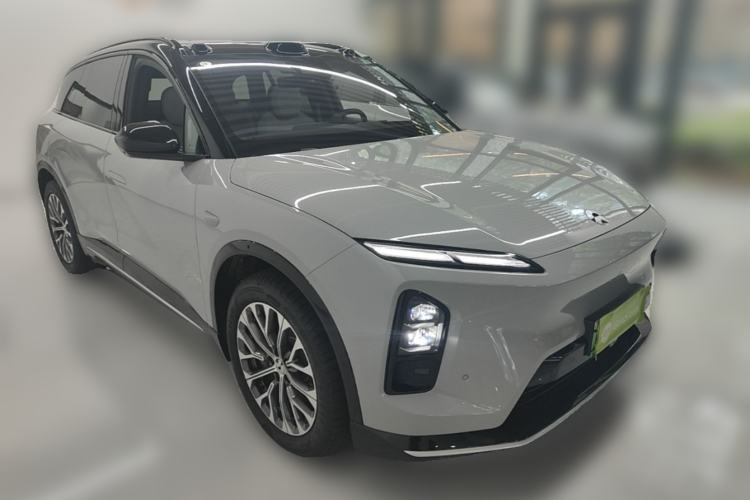 Used Nio ES6 2025 75 kWh Front Right 45 Deg