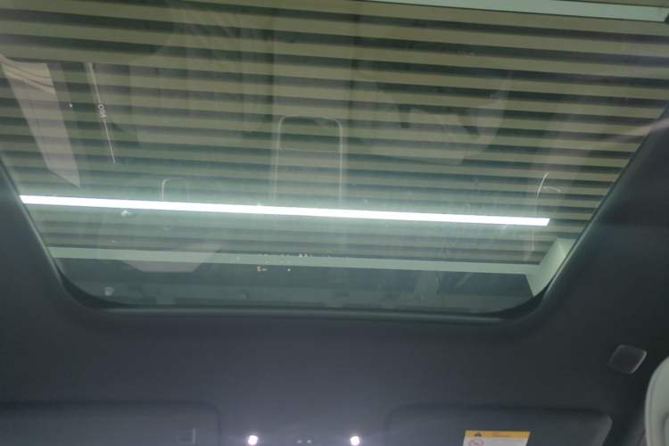 Used Nio ES6 2025 75 kWh Headliner