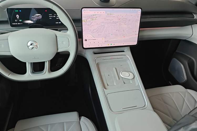 Used Nio ES6 2025 75 kWh Audio And AC Panel