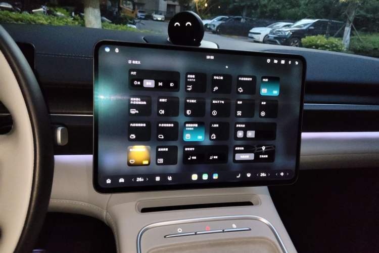 Used Nio ES6 2025 75 kWh Audio And AC Panel