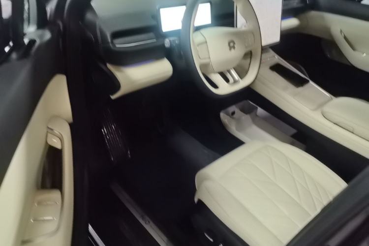 Used Nio ES6 2025 75 kWh Driver Seat