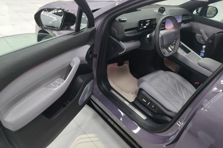 Used Nio ES6 2025 75 kWh Driver Seat