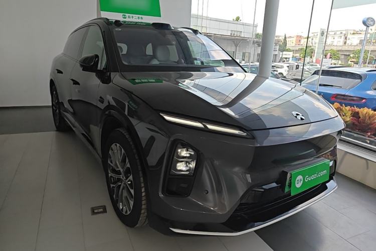 Used Nio ES6 2025 75 kWh Front Right 45 Deg