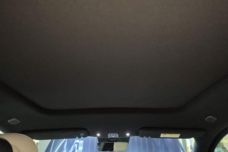 Used Nio ES6 2025 75 kWh Headliner