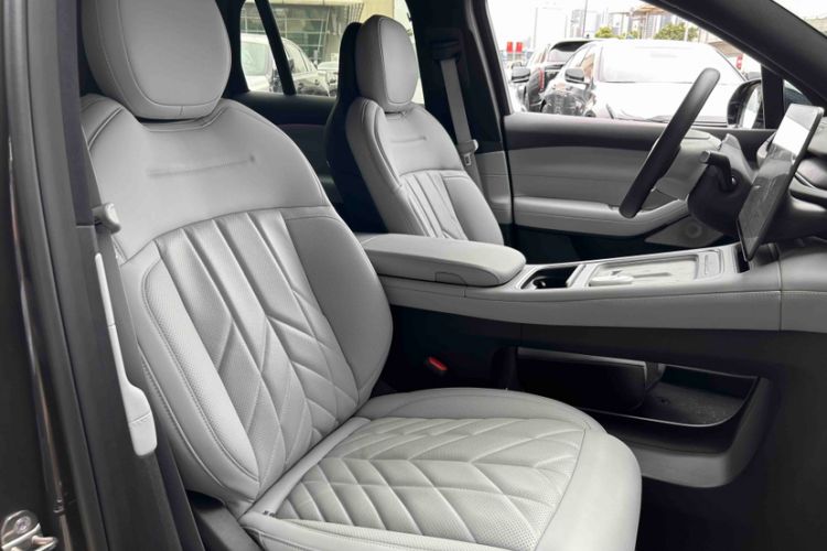 Used Nio ES6 2025 75 kWh Interior 1