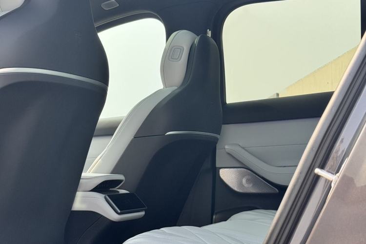 Used Nio ES6 2025 75 kWh Interior 6