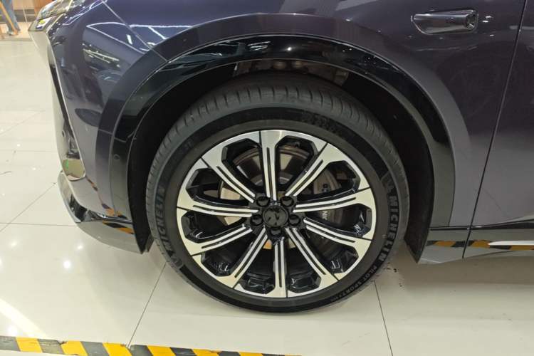 Used Nio ES6 2025 75 kWh Left Front Wheel Hub