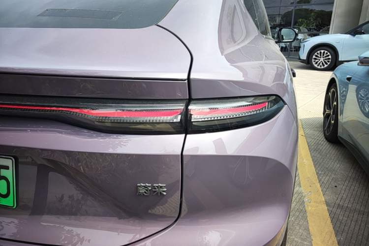 Used Nio ES6 2025 75 kWh Right Rear Taillight
