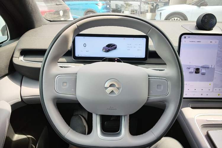 Used Nio ES6 2025 75 kWh Steering Wheel