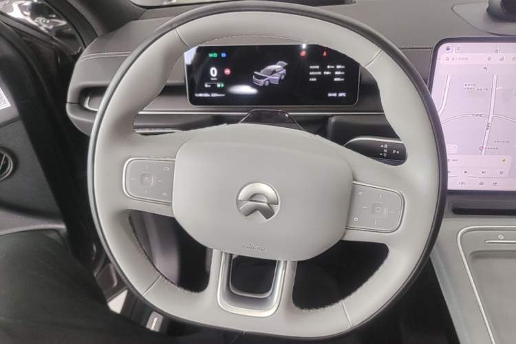 Used Nio ES6 2025 75 kWh Steering Wheel