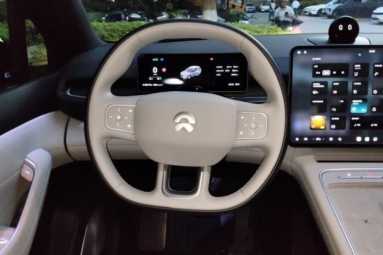 Used Nio ES6 2025 75 kWh Steering Wheel