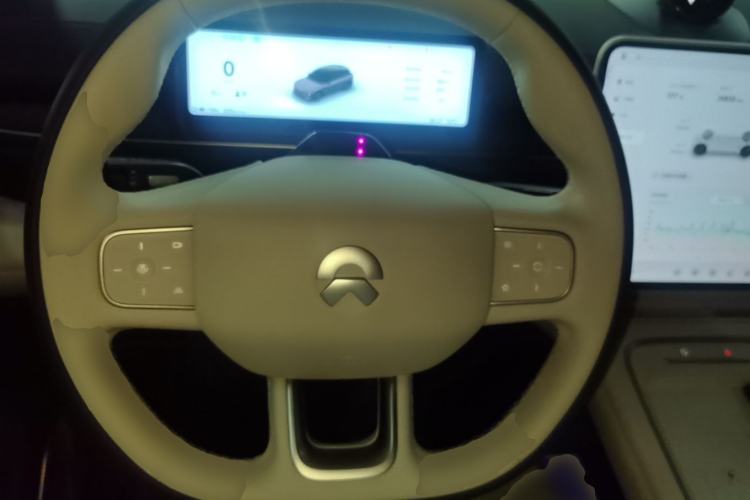Used Nio ES6 2025 75 kWh Steering Wheel