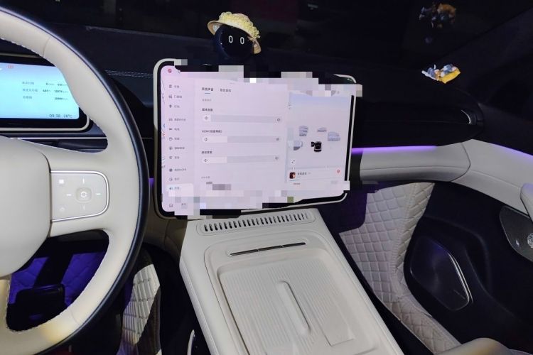 Used Nio ES6 2025 75 kWh Audio And AC Panel