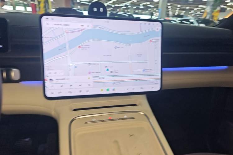 Used Nio ES6 2025 75 kWh Audio And AC Panel
