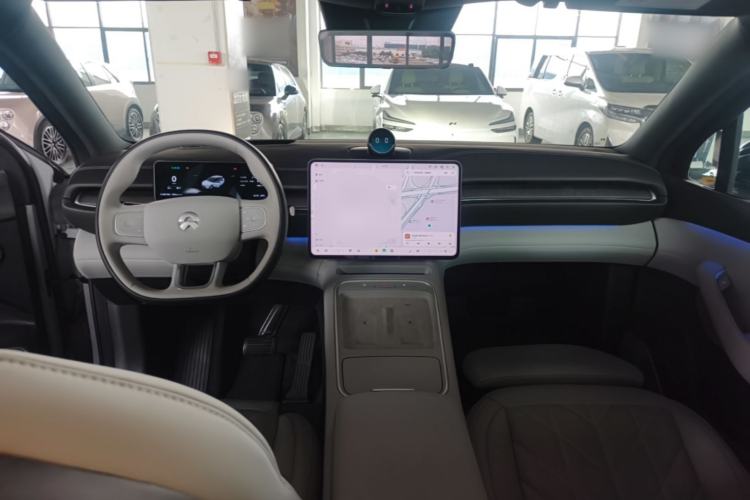 Used Nio ES6 2025 75 kWh Center Console