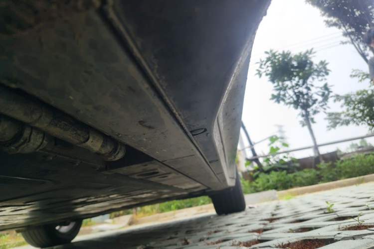 Used Nio ES6 2025 75 kWh Chassis Front Left