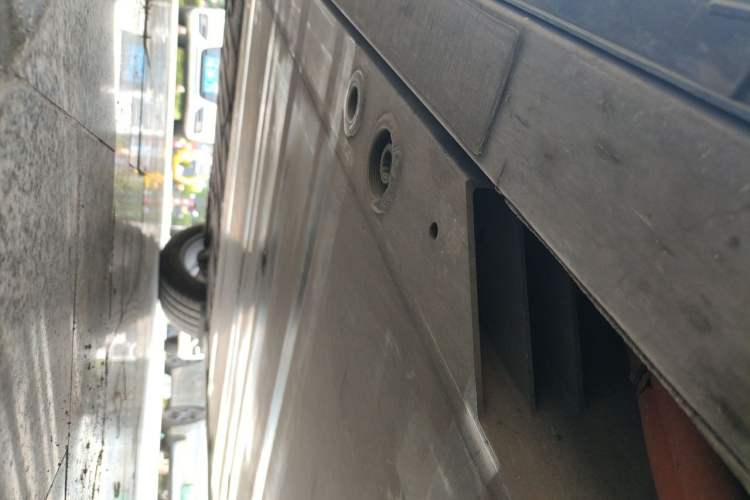 Used Nio ES6 2025 75 kWh Chassis Front Right