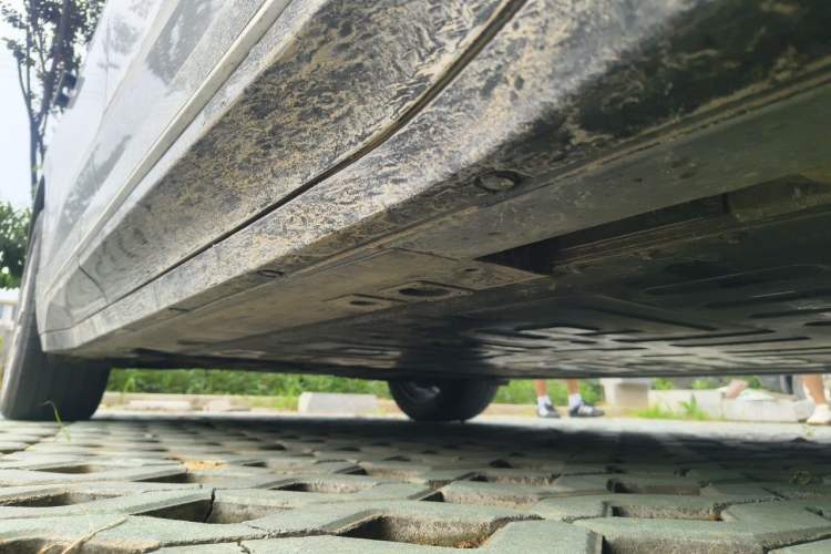Used Nio ES6 2025 75 kWh Chassis Front Right