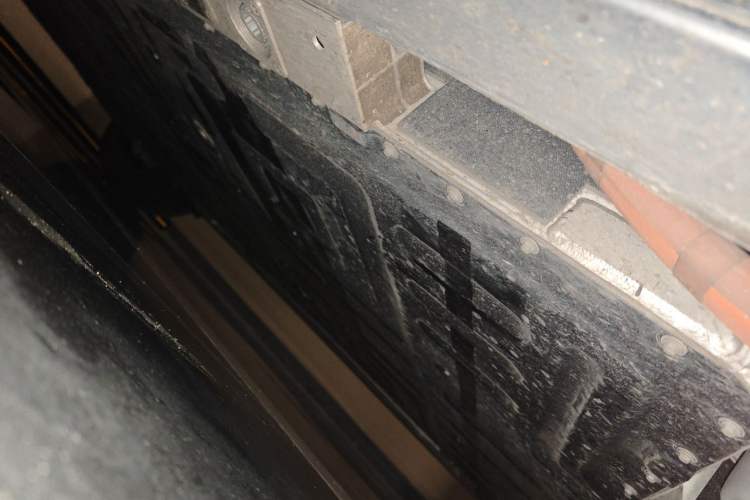 Used Nio ES6 2025 75 kWh Chassis Front Right