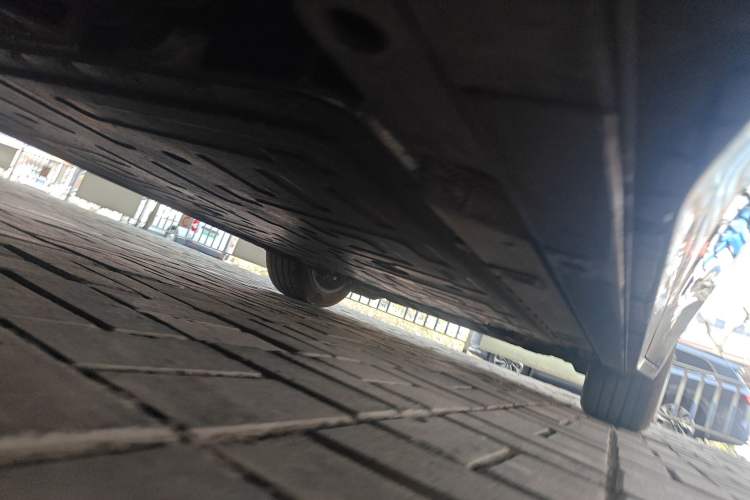 Used Nio ES6 2025 75 kWh Chassis Rear Right