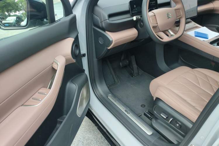 Used Nio ES6 2025 75 kWh Driver Seat