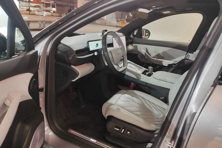 Used Nio ES6 2025 75 kWh Driver Seat
