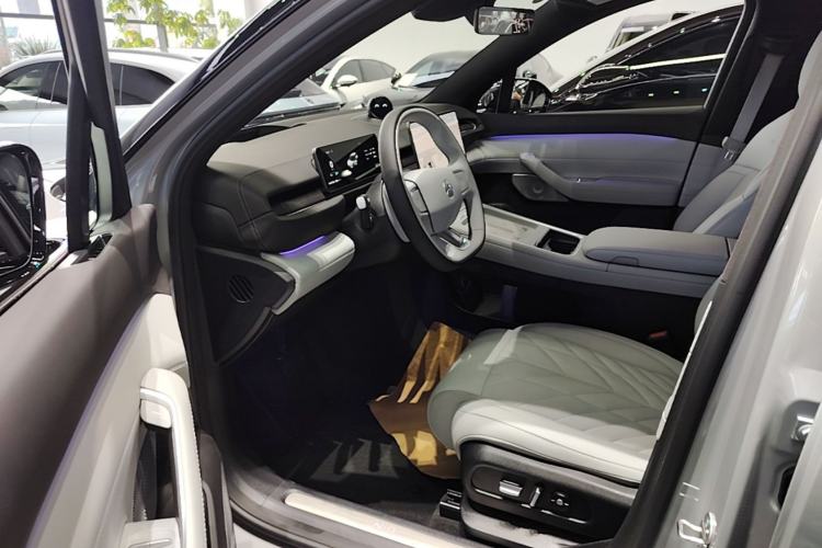 Used Nio ES6 2025 75 kWh Driver Seat