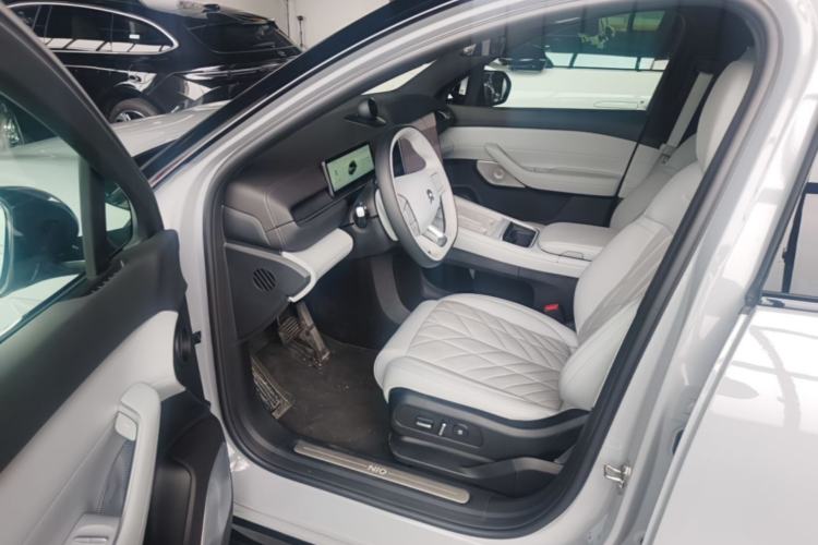 Used Nio ES6 2025 75 kWh Driver Seat