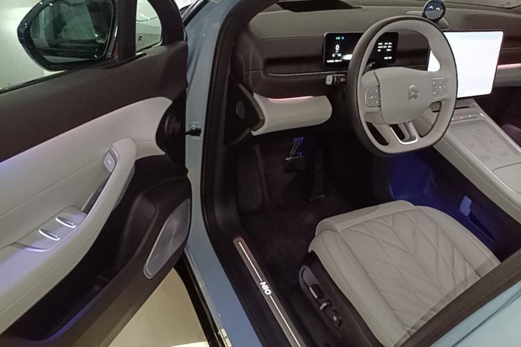 Used Nio ES6 2025 75 kWh Driver Seat
