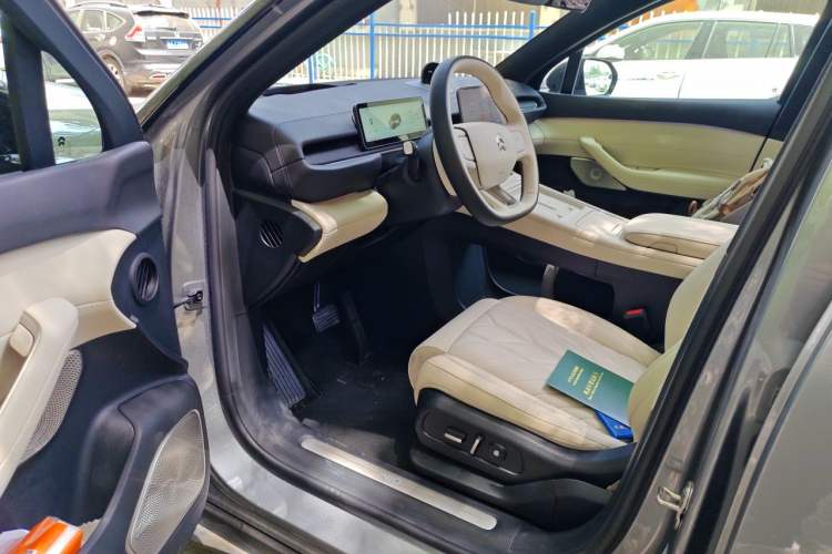 Used Nio ES6 2025 75 kWh Driver Seat