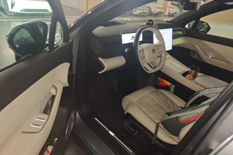 Used Nio ES6 2025 75 kWh Driver Seat