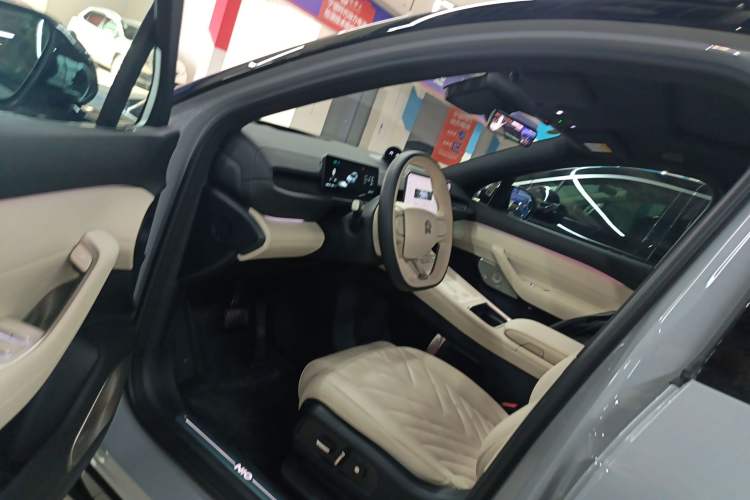 Used Nio ES6 2025 75 kWh Driver Seat