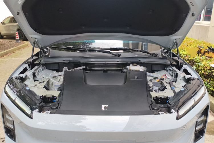 Used Nio ES6 2025 Model 100kWh 300,000th Anniversary Edition Engine Bay