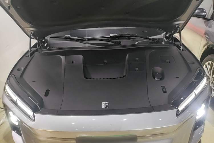 Used Nio ES6 2025 75 kWh Engine Bay
