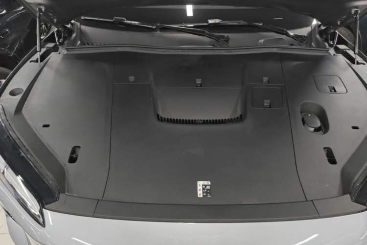 Used Nio ES6 2025 75 kWh Engine Bay