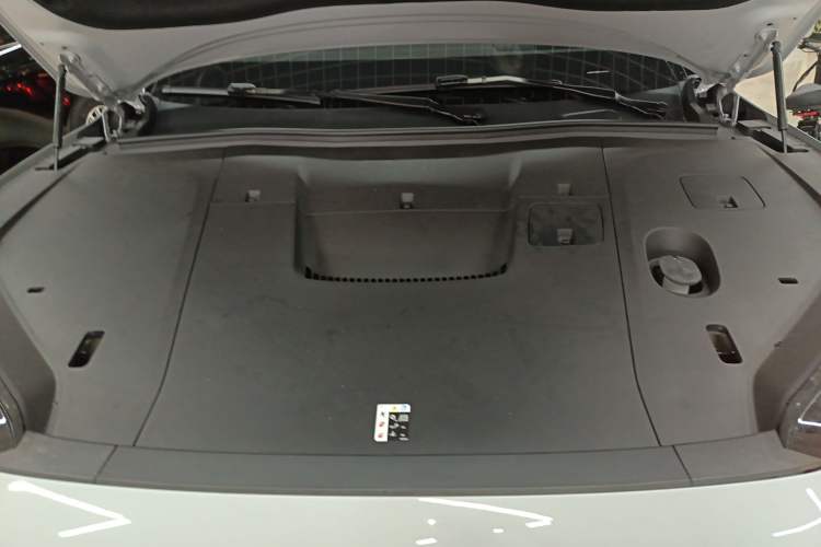 Used Nio ES6 2025 75 kWh Engine Bay