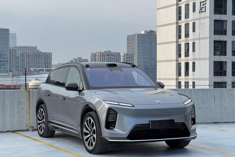 Used Nio ES6 2025 75 kWh Exterior 2