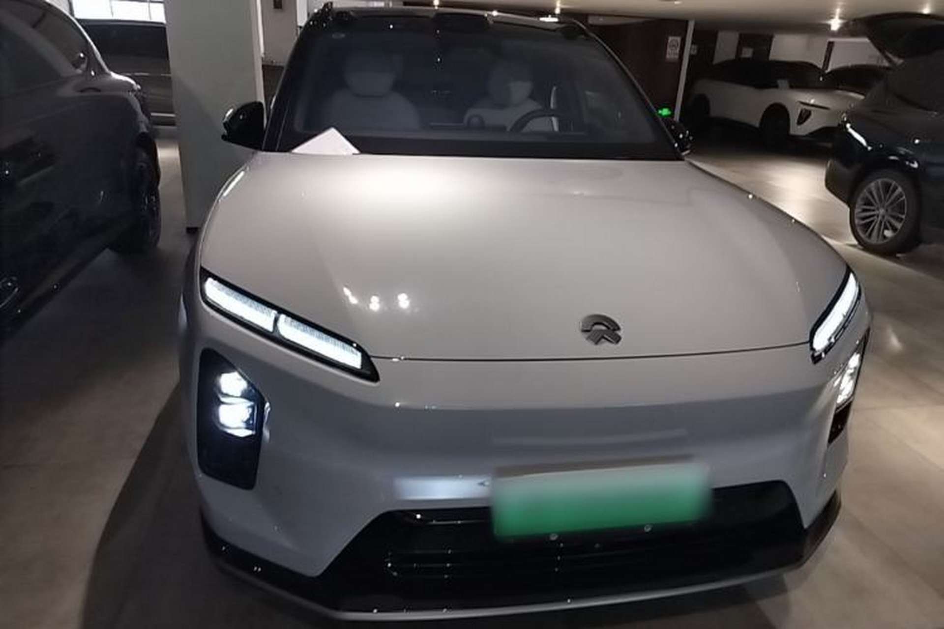 Used Nio ES6 2025 Model 100kWh 300,000th Anniversary Edition Front