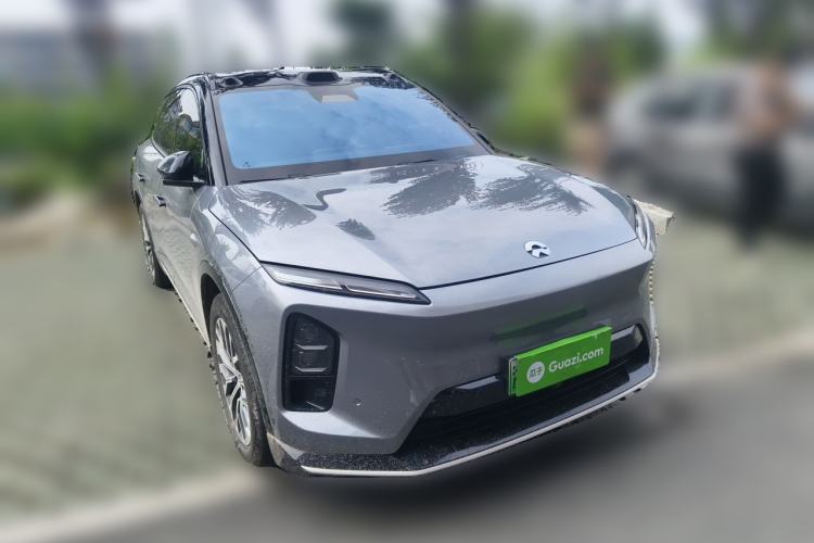 Used Nio ES6 2025 75 kWh Front Right 45 Deg