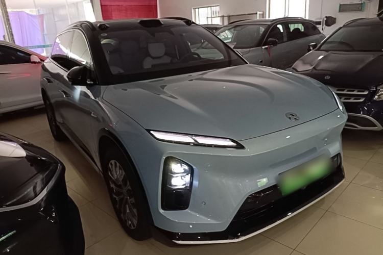 Used Nio ES6 2025 75 kWh Front Right 45 Deg