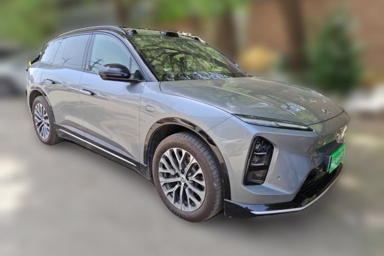 Used Nio ES6 2025 75 kWh Front Right 45 Deg