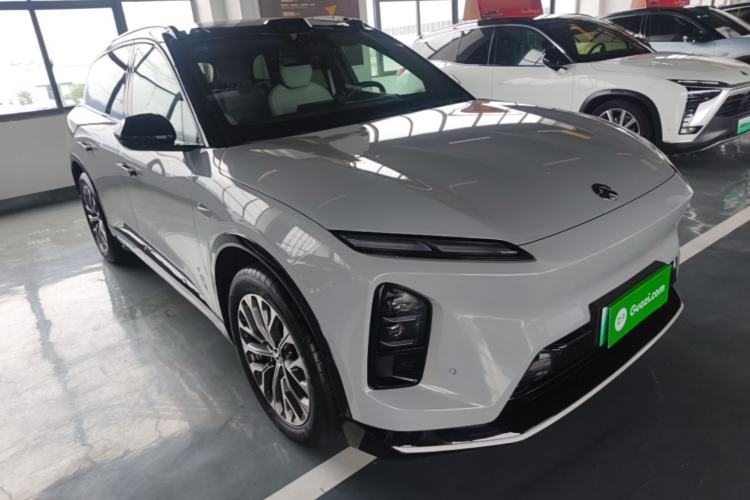 Used Nio ES6 2025 75 kWh Front Right 45 Deg