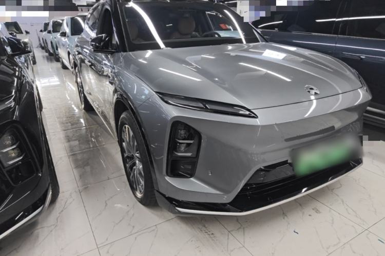 Used Nio ES6 2025 75 kWh Front Right 45 Deg