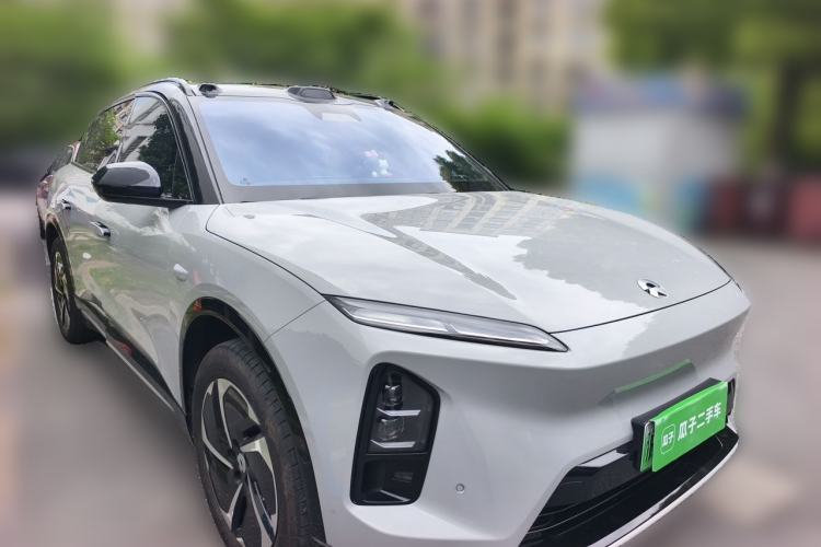 Used Nio ES6 2025 75 kWh Front Right 45 Deg