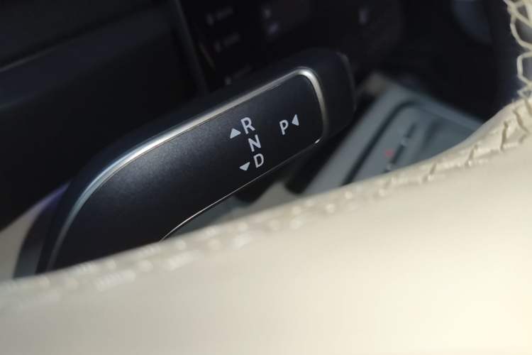 Used Nio ES6 2025 75 kWh Gear Lever