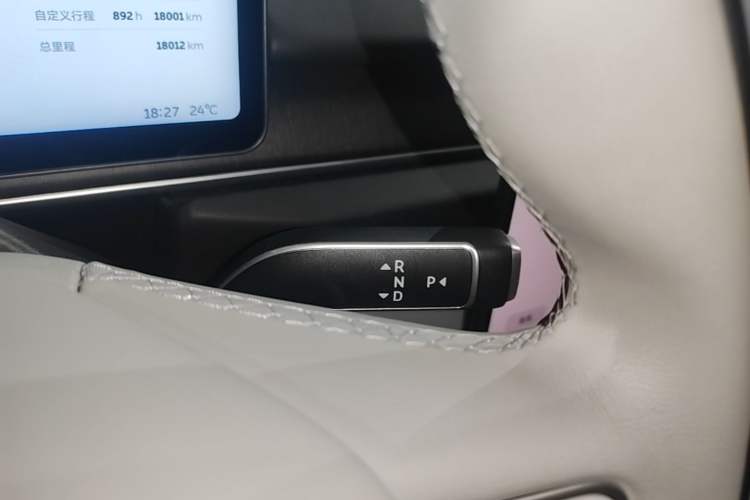 Used Nio ES6 2025 75 kWh Gear Lever