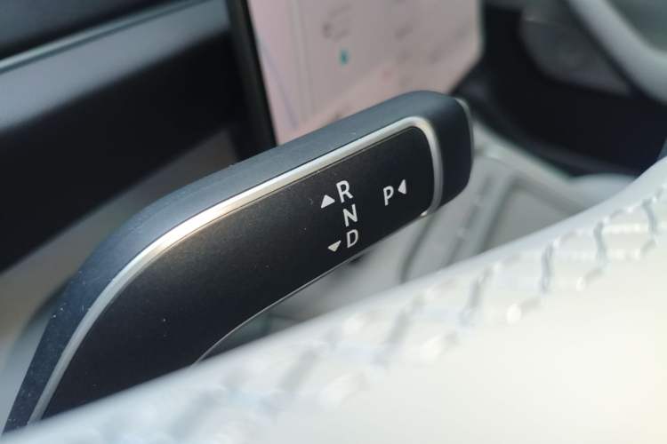 Used Nio ES6 2025 Model 100kWh 300,000th Anniversary Edition Gear Lever